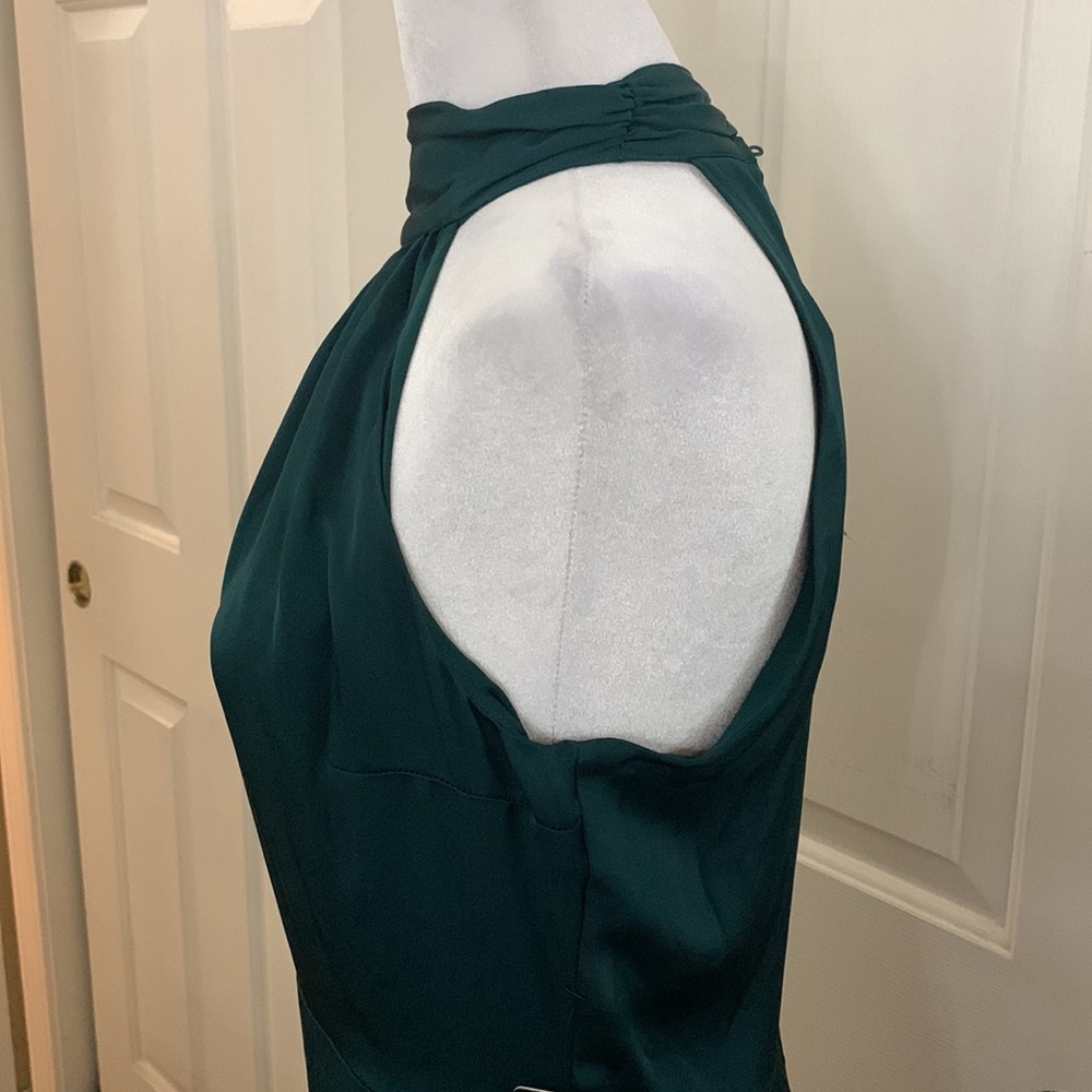 Express gown - Picture 3 of 7